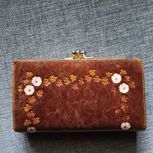 Vintage Baronet Stamped Floral Brown Wallet